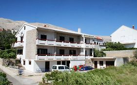 Apartments By The Sea Pag - 532